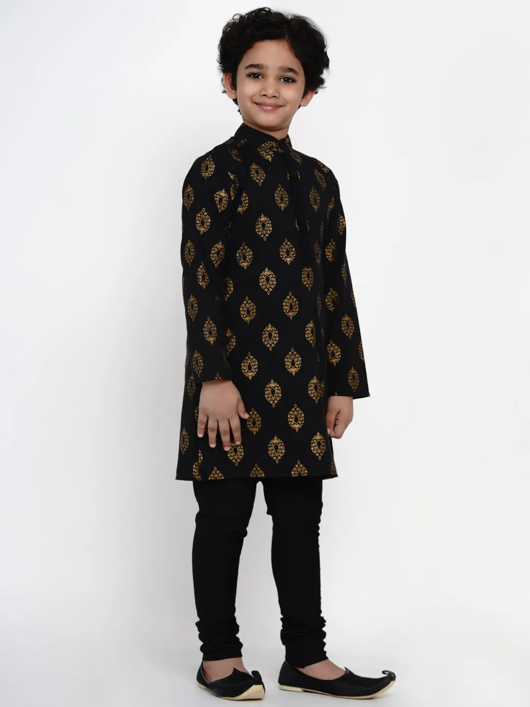 Boy's Black Kurta Pyjama Set for Boys - NOZ2TOZ KIDS