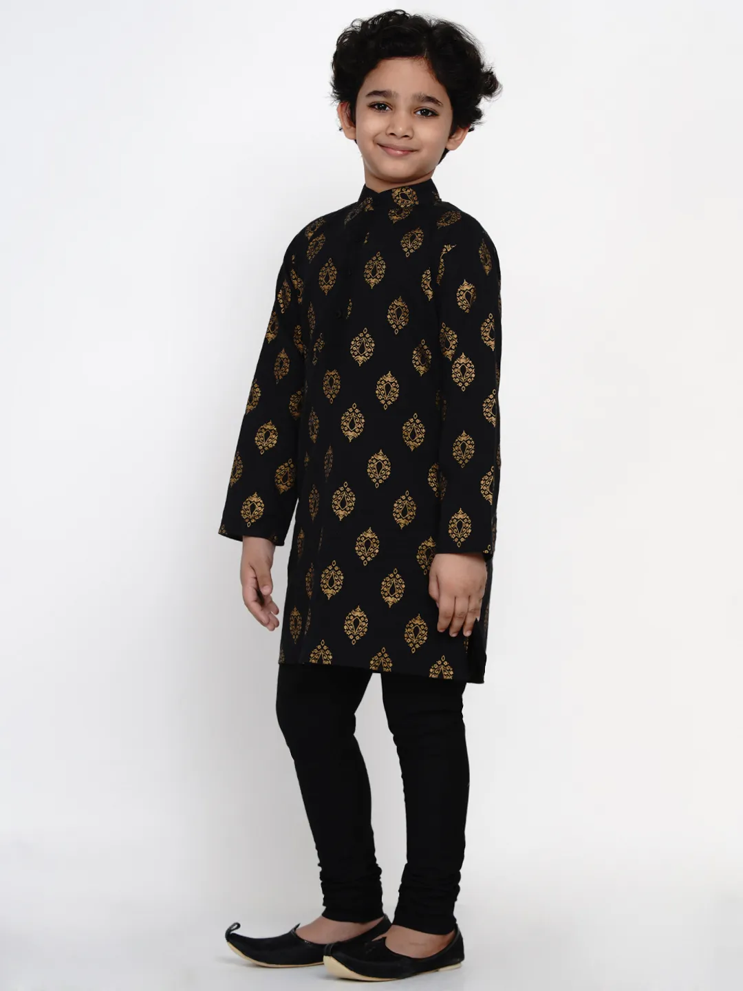 Boy's Black Kurta Pyjama Set for Boys - NOZ2TOZ KIDS