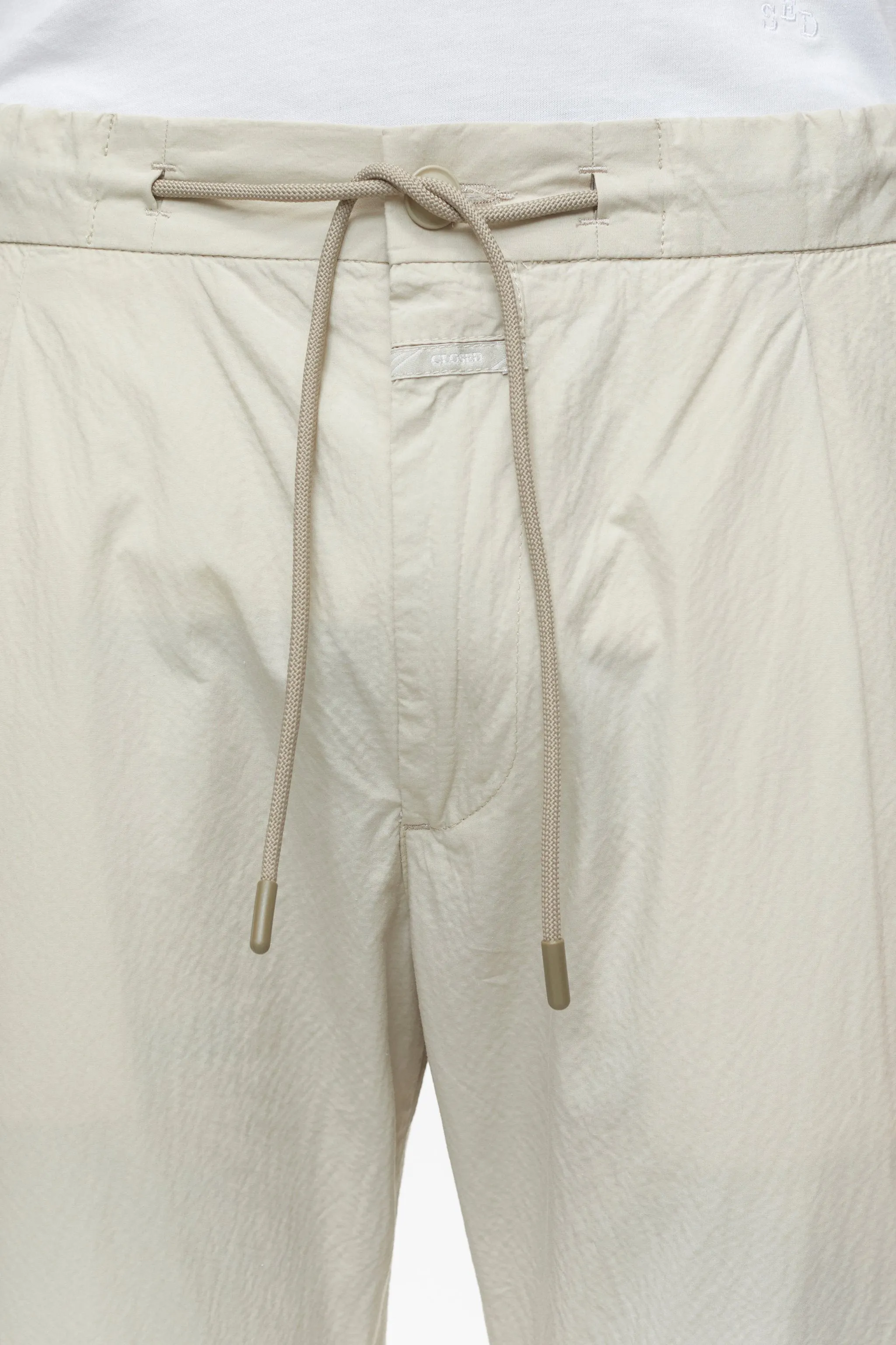 Closed Beige Washed Shore Lightweight Cotton Stretch Vigo Tapered Pant